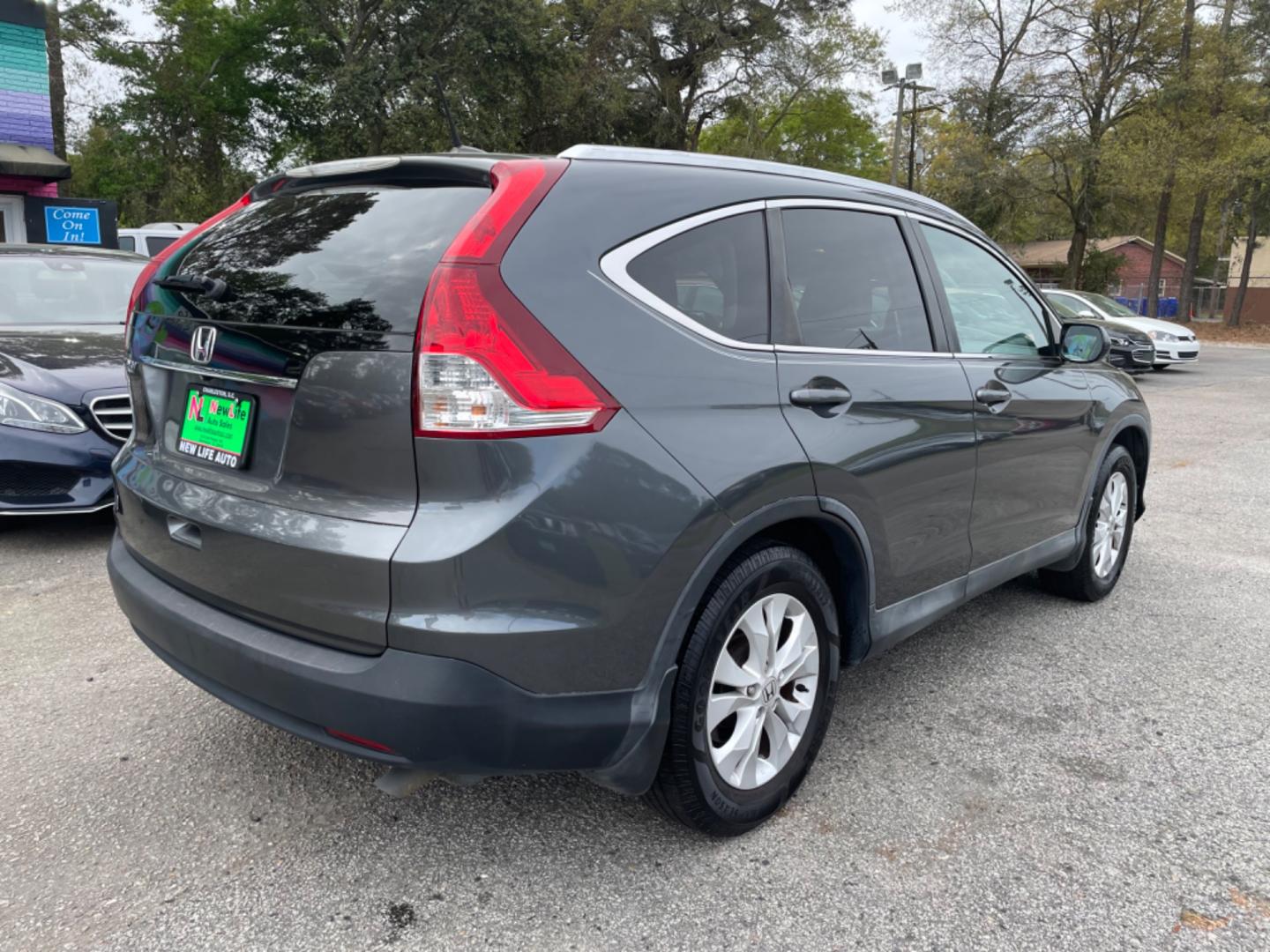 2014 GRAY HONDA CR-V EX-L (2HKRM3H73EH) with an 2.4L engine, Automatic transmission, located at 5103 Dorchester Rd., Charleston, SC, 29418-5607, (843) 767-1122, 36.245171, -115.228050 - Photo#6